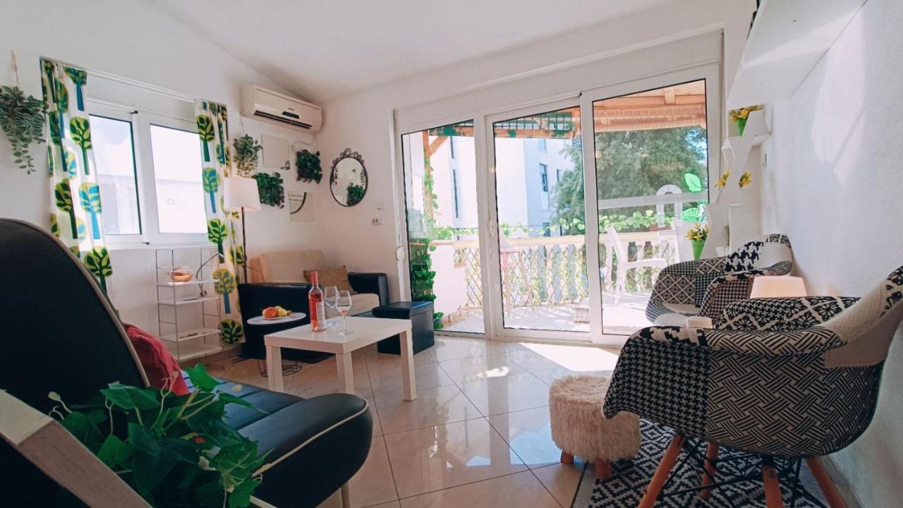 Beach Apartment With Beach Chairs N.1 Utjeha Exterior foto