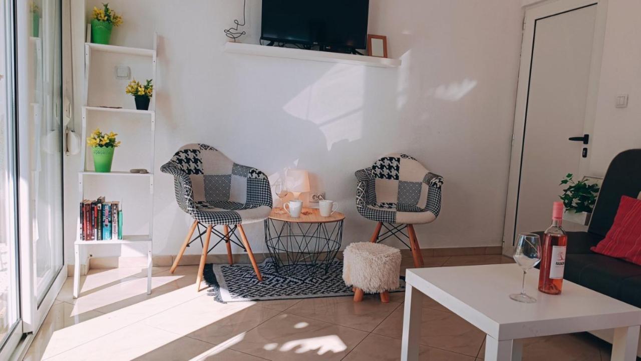 Beach Apartment With Beach Chairs N.1 Utjeha Exterior foto