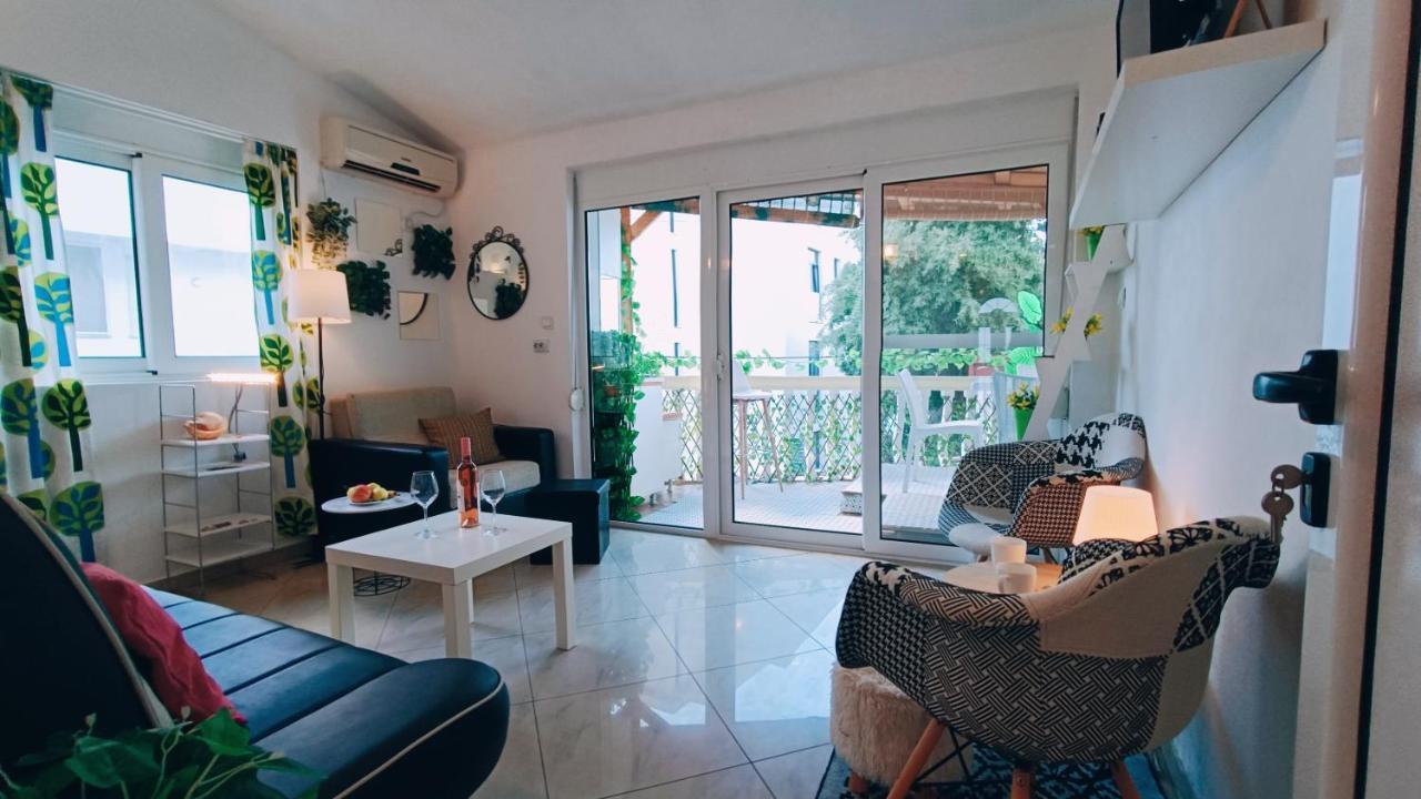 Beach Apartment With Beach Chairs N.1 Utjeha Exterior foto