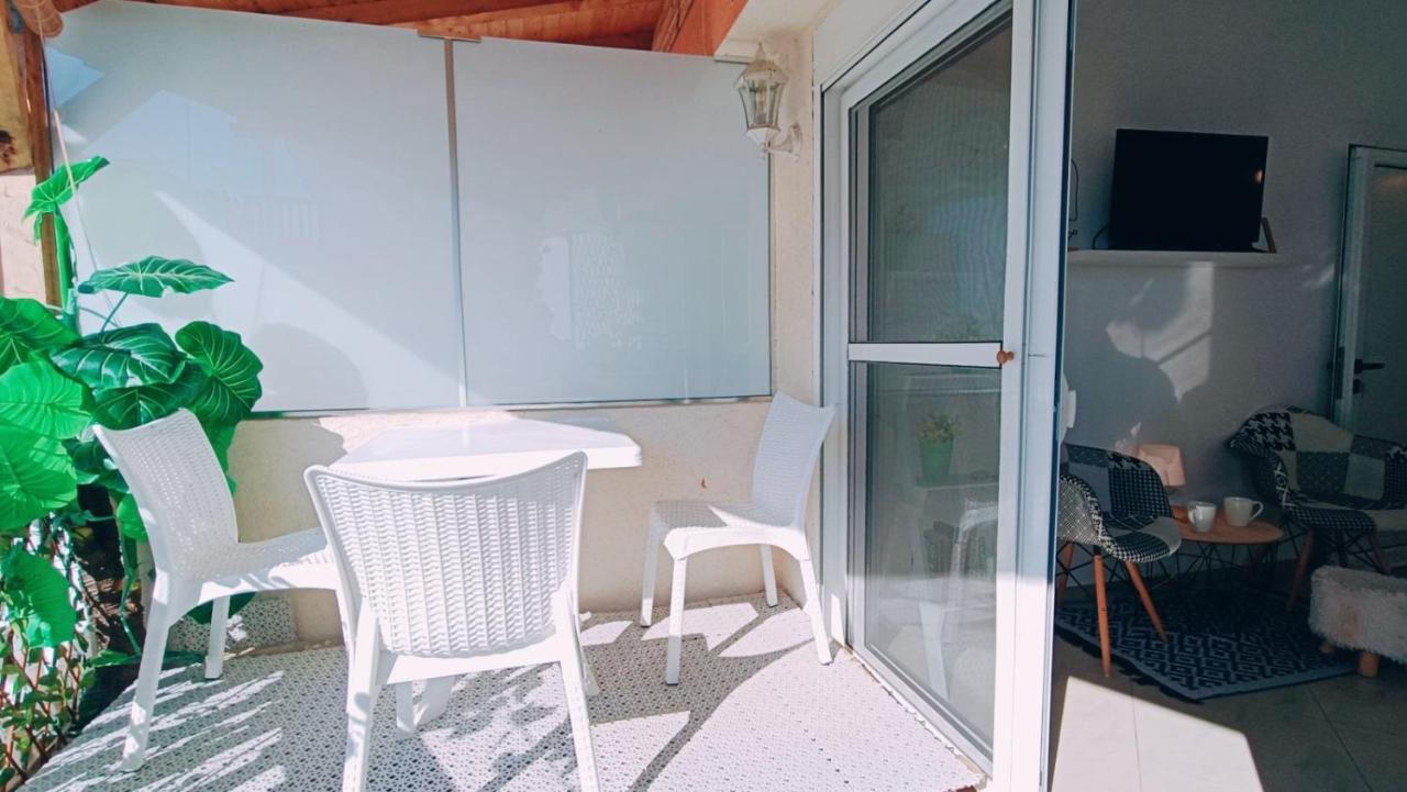 Beach Apartment With Beach Chairs N.1 Utjeha Exterior foto