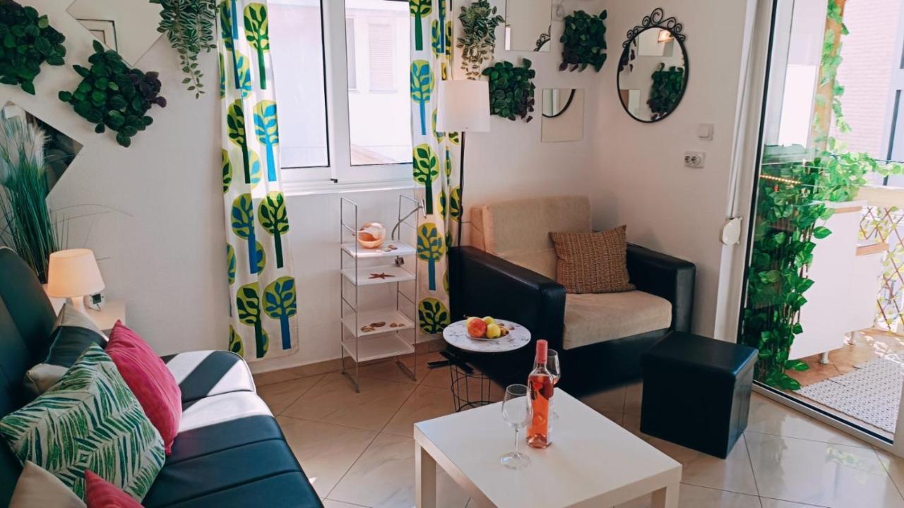 Beach Apartment With Beach Chairs N.1 Utjeha Exterior foto